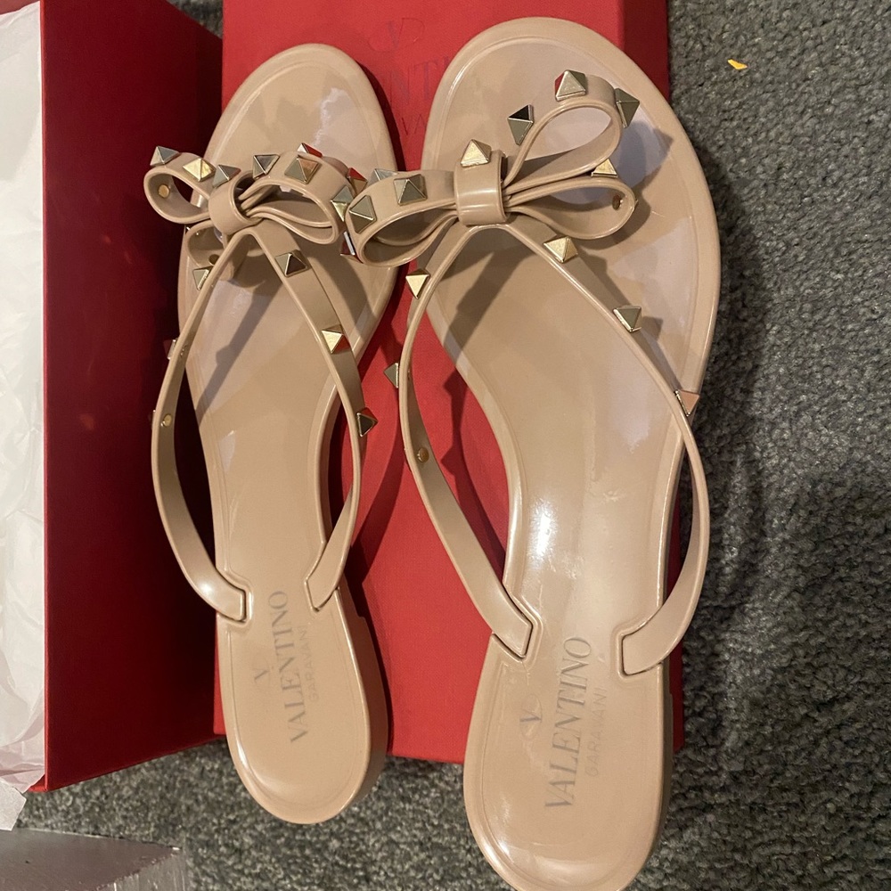 Never worn Valentino sandals